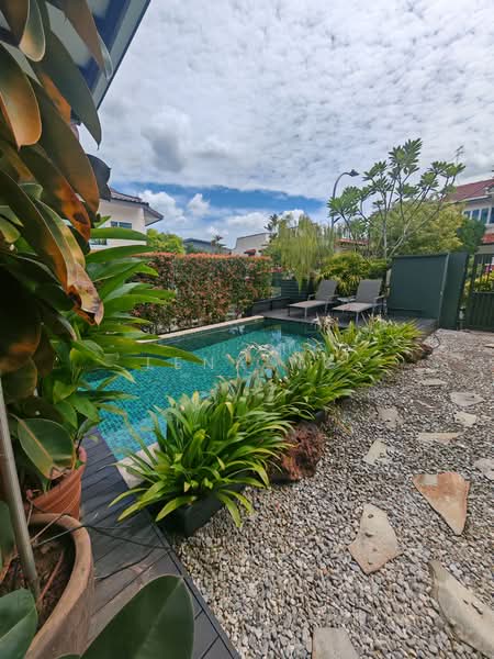 Tai Hwan Garden, 5 Tai Hwan Close, 8 Bedrooms, 4,200 sqft, Terraced House For Rent, by Lena Ng, 500159514 - Garden - PropertyGuru.com.sg