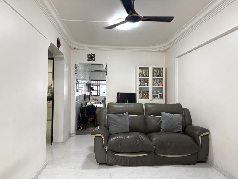 115 Jurong East Street 13, 115 Jurong East Street 13, 2 Bedrooms, 731 sqft, HDB Flat For Sale, by Thiru P, 500159524 - Living Room - PropertyGuru.com.sg