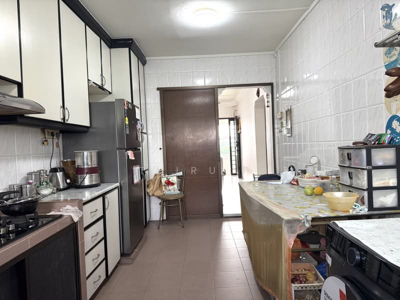 115 Jurong East Street 13, 115 Jurong East Street 13, 2 Bedrooms, 731 sqft, HDB Flat For Sale, by Thiru P, 500159524 - Kitchen - PropertyGuru.com.sg