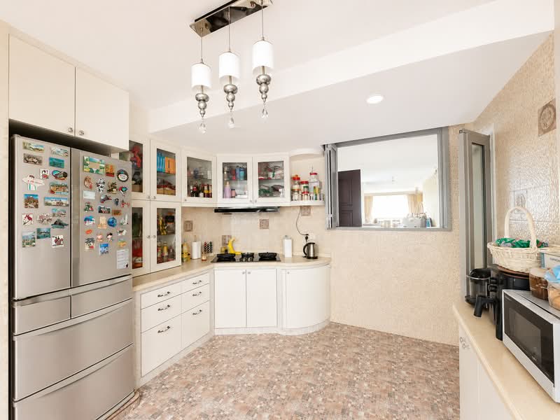Mandarin Gardens, 1 Siglap Road, East Coast / Marine Parade, 3 Bedrooms, 1,528 sqft, Condominium For Sale, by Avril Bin, 500159532 - Kitchen - PropertyGuru.com.sg