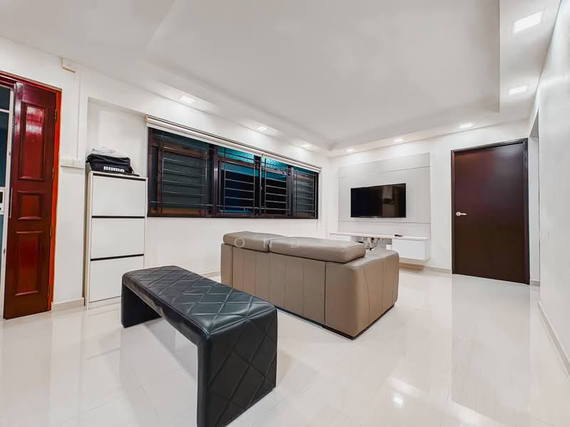 180 Yung Sheng Road, 180 Yung Sheng Road, 3 Bedrooms, 968 sqft, HDB Flat For Sale, by Edmond Tan, 500159533 - Living Room - PropertyGuru.com.sg