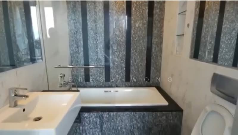 The Metz, 83 Devonshire Road, 1 Bedroom, 581 sqft, Condominium For Rent, by Teresa Wong, 500159535 - Bathroom - PropertyGuru.com.sg