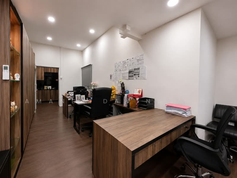 Oxley BizHub, 61 Ubi Road 1, 947 sqft, Office For Sale, by Amanda Davina Ang, 500159543 - Study - CommercialGuru.com.sg