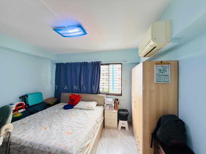 High-Floor Corner 5-Room Flat at Blk 257 Bangkit Road – Spacious 1,324 sqft, 1324, 4 Bedrooms, 1,324 sqft, HDB Flat For Sale, by Stanley Wong, 500159548 - Bedroom - PropertyGuru.com.sg