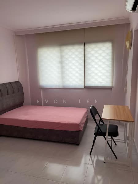 213 Jurong East Street 21, 213 Jurong East Street 21, Room Rental, 200 sqft, HDB Flat For Rent, by Evon Lee, 500159550 - Bedroom - PropertyGuru.com.sg