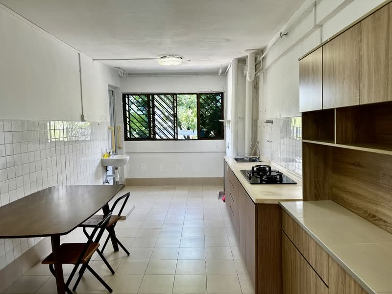 703 Bedok Reservoir Road, 703 Bedok Reservoir Road, 2 Bedrooms, 732 sqft, HDB Flat For Sale, by Irene Ng, 500159560 - Kitchen - PropertyGuru.com.sg