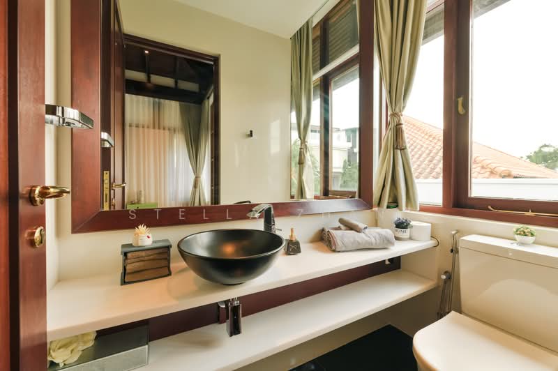 Frankel Estate, Siglap Bank, 4 Bedrooms, 2,997 sqft, Detached House For Sale, by Stella Zhang, 500159562 - Bedroom 3 Ensuite Bath - PropertyGuru.com.sg