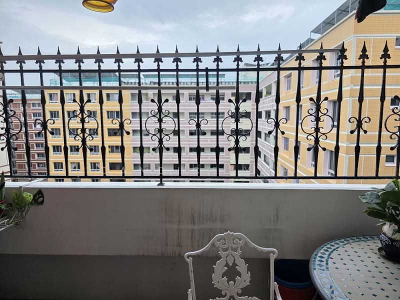 230F Tampines Street 24, 230F Tampines Street 24, 4 Bedrooms, 1,615 sqft, HDB Flat For Sale, by Candice Yap, 500159572 - Balcony - PropertyGuru.com.sg