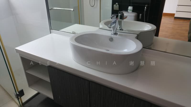 Compass Heights, 11 Sengkang Square, 3 Bedrooms, 1,291 sqft, Condominium For Sale, by Alexis Chia 谢慧丽, 500159583 - Bathroom - PropertyGuru.com.sg