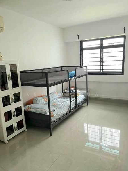 276C Jurong West Street 25, 276C Jurong West Street 25, 3 Bedrooms, 1,195 sqft, HDB Flat For Sale, by Kelly Chua, 500159584 - Bedroom - PropertyGuru.com.sg