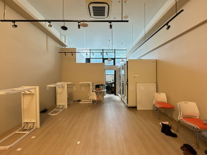 Suitable for Co-working/Pilates/Office at Hong Kong Street, Hongkong Street, Boat Quay / Raffles Place / Marina, 1,403 sqft, Office For Rent, by Krislyn Wong, 500159590 - Interior - CommercialGuru.com.sg