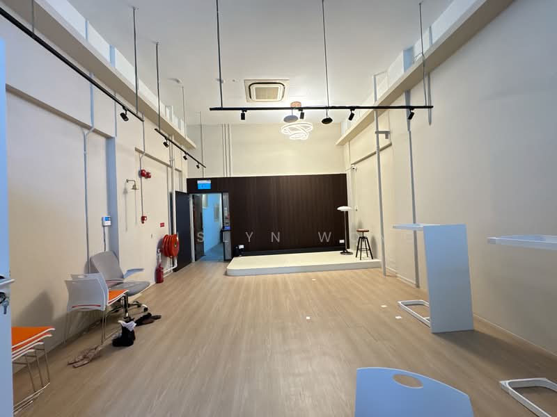 Suitable for Co-working/Pilates/Office at Hong Kong Street, Hongkong Street, Boat Quay / Raffles Place / Marina, 1,403 sqft, Office For Rent, by Krislyn Wong, 500159590 - Interior - CommercialGuru.com.sg