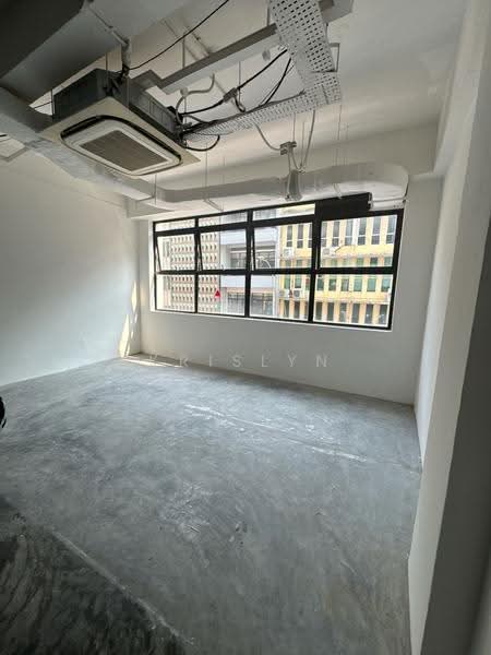 Suitable for Co-working/Pilates/Office at Hong Kong Street, Hongkong Street, Boat Quay / Raffles Place / Marina, 1,403 sqft, Office For Rent, by Krislyn Wong, 500159590 - Interior - CommercialGuru.com.sg