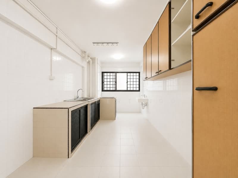 393 Yishun Avenue 6, 393 Yishun Avenue 6, 3 Bedrooms, 1,130 sqft, HDB Flat For Sale, by Philbert Ngo, 500159601 - Kitchen - PropertyGuru.com.sg