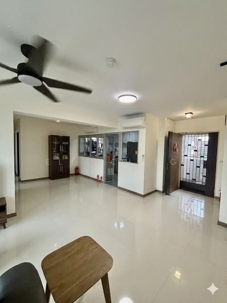 228A Ang Mo Kio Street 23, 228A Ang Mo Kio Street 23, 3 Bedrooms, 1,216 sqft, HDB Flat For Rent, by Ella Chang 张慧媄, 500159606 - Living Room - PropertyGuru.com.sg