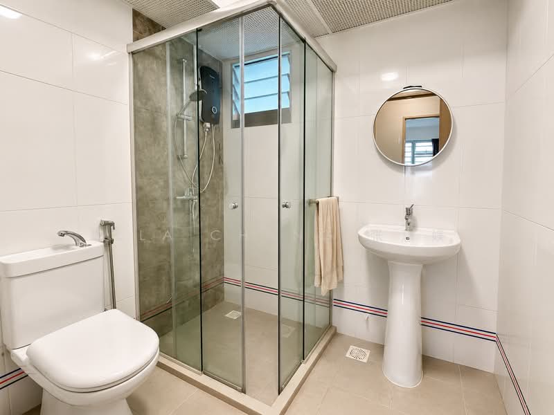 228A Ang Mo Kio Street 23, 228A Ang Mo Kio Street 23, 3 Bedrooms, 1,216 sqft, HDB Flat For Rent, by Ella Chang 张慧媄, 500159606 - Bathroom - PropertyGuru.com.sg