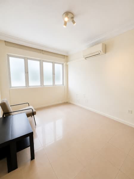 Serangoon Garden Estate, Portchester Avenue, 4 Bedrooms, 2,160 sqft, Terraced House For Rent, by Kriste Cheong, 500159611 - Interior - PropertyGuru.com.sg