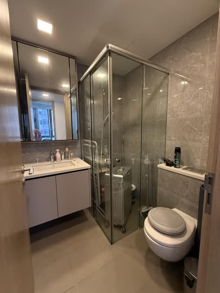 The Tapestry, 59 Tampines Street 86, 2 Bedrooms, 700 sqft, Condominium For Sale, by Thomas Tong, 500159612 - Bathroom - PropertyGuru.com.sg