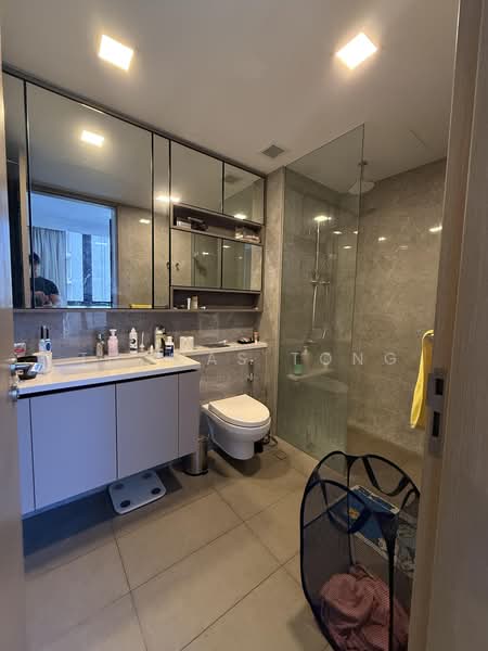 The Tapestry, 59 Tampines Street 86, 2 Bedrooms, 700 sqft, Condominium For Sale, by Thomas Tong, 500159612 - Bathroom - PropertyGuru.com.sg