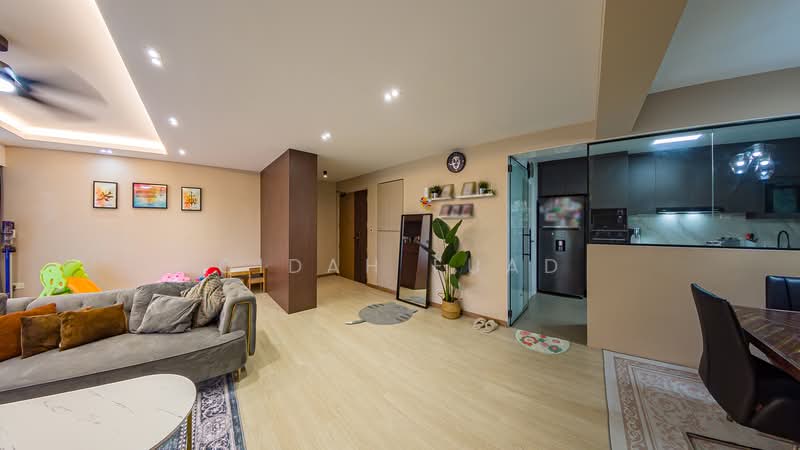 463A Bukit Batok Street 41, 463A Bukit Batok Street 41, 3 Bedrooms, 1,216 sqft, HDB Flat For Sale, by Qidah Fuad, 500159613 - PropertyGuru.com.sg