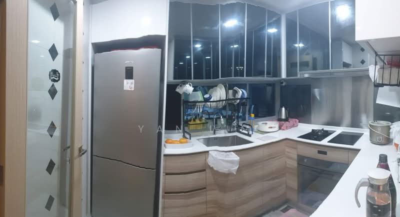 Stars of Kovan, 972 Upper Serangoon Road, 4 Bedrooms, 1,830 sqft, Cluster House For Rent, by Yan Lim, 500159625 - Kitchen - PropertyGuru.com.sg