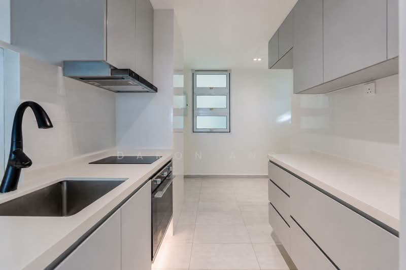 One K Green Lane, 1K Green Lane, 2 Bedrooms, 883 sqft, Condominium For Rent, by Daron Ang, 500159629 - Kitchen - PropertyGuru.com.sg