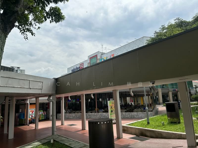 711 Ang Mo Kio Ave 8 Road Facing Shop for Rent, 711 Ang Mo Kio Avenue 8, 264 sqft, Shop / Shophouse For Rent, by Micah Lim 林益才, 500159632 - Exterior - CommercialGuru.com.sg