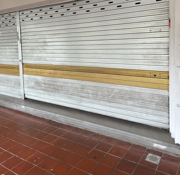 711 Ang Mo Kio Ave 8 Road Facing Shop for Rent, 711 Ang Mo Kio Avenue 8, 264 sqft, Shop / Shophouse For Rent, by Micah Lim 林益才, 500159632 - Exterior - CommercialGuru.com.sg