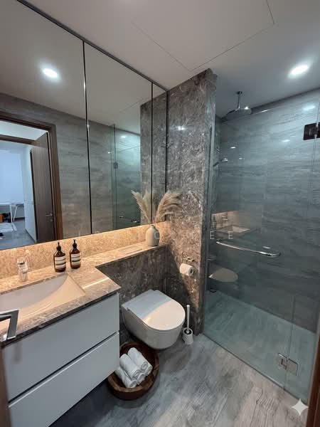 Fourth Avenue Residences, 2 Fourth Avenue, 2 Bedrooms, 710 sqft, Condominium For Sale, by Isaac Lee, 500159636 - Bathroom (AI Gen) - PropertyGuru.com.sg