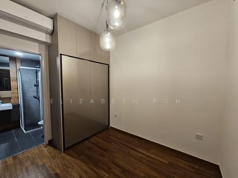 super cheap freehold 1br. High rental yield, , 1 Bedroom, 452 sqft, Apartment For Sale, by Elizabeth Poh, 500159646 - Bathroom - PropertyGuru.com.sg