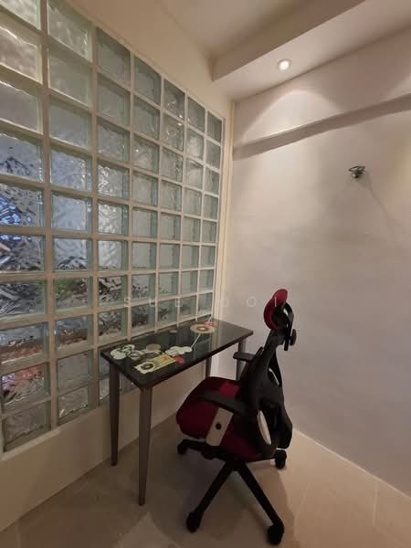 246 Tampines Street 21, 246 Tampines Street 21, 2 Bedrooms, 721 sqft, HDB Flat For Sale, by Sue Ooi, 500159650 - Study - PropertyGuru.com.sg