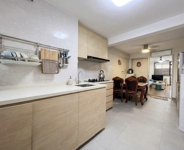 3 Lorong 7 Toa Payoh, 3 Lorong 7 Toa Payoh, 3 Bedrooms, 732 sqft, HDB Flat For Sale, by Ziglar Oh, 500159652 - Kitchen - PropertyGuru.com.sg