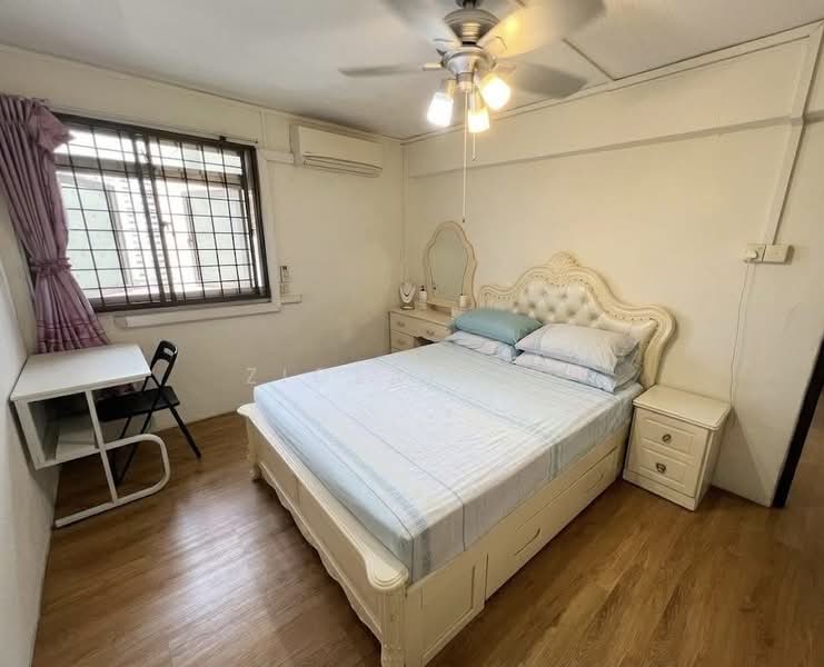 3 Lorong 7 Toa Payoh, 3 Lorong 7 Toa Payoh, 3 Bedrooms, 732 sqft, HDB Flat For Sale, by Ziglar Oh, 500159652 - Bedroom - PropertyGuru.com.sg