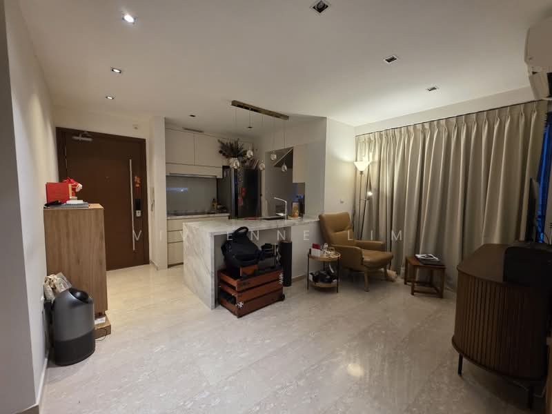Imperial Heights, 16 Ipoh Lane, 2 Bedrooms, 592 sqft, Apartment For Sale, by Vivienne Lim, 500159653 - Living Room - PropertyGuru.com.sg