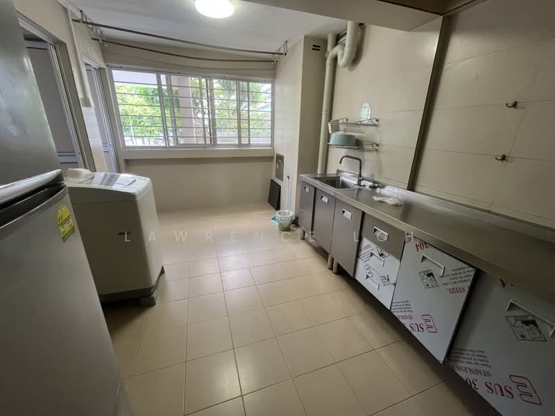 67 Kallang Bahru, 67 Kallang Bahru, 2 Bedrooms, 800 sqft, HDB Flat For Rent, by Lawrence Loh, 500159662 - Kitchen - PropertyGuru.com.sg