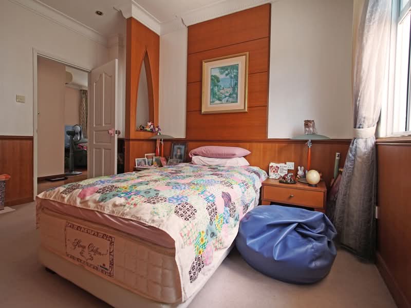 Braddell Heights Estate Bungalow, , 6 Bedrooms, 5,200 sqft, Detached House For Rent, by AS Leong, 500159666 - Bedroom - PropertyGuru.com.sg