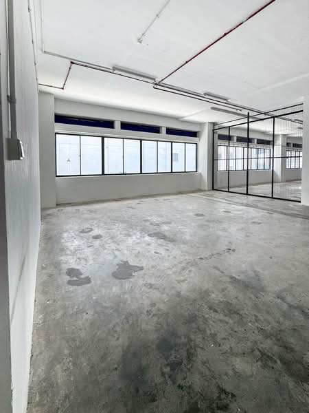 Lim Teck Boo Rd, Lim Teck Boo Rd, 3,965 sqft, Light Industrial (B1) For Rent, by Nigel Pong, 500159667 - Interior - CommercialGuru.com.sg