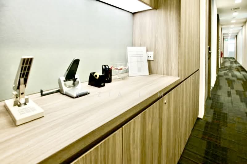 Samsung Hub, 3 Church Street, 981 sqft, Office For Rent, by Kezia Lim, 500159672 - Corridor - CommercialGuru.com.sg