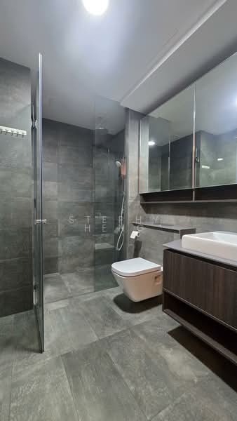 Grandeur Park Residences, 1 Bedok South Avenue 3, 1 Bedroom, 420 sqft, Condominium For Rent, by Stephy Heng, 500159687 - Bathroom - PropertyGuru.com.sg