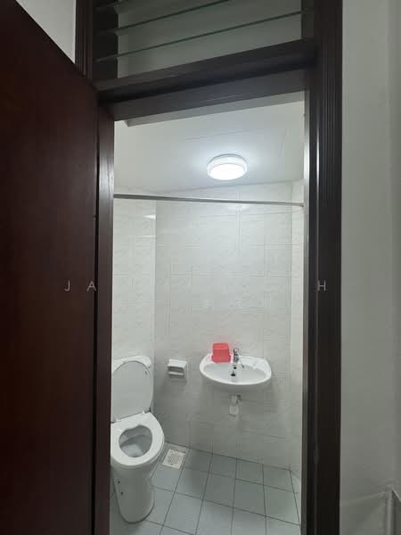 Maysprings, 2 Petir Road, 3 Bedrooms, 1,302 sqft, Apartment For Rent, by Jackson Goh JS  吴任城, 500159688 - Bathroom - PropertyGuru.com.sg