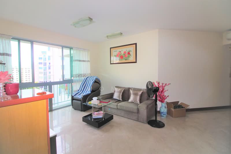 Tanamera Crest, 6 Pari Dedap Walk, Room Rental, 150 sqft, Condominium For Rent, by Simon Yap, 500159692 - Living Room - PropertyGuru.com.sg
