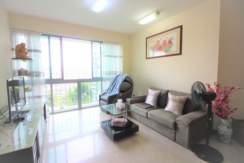Tanamera Crest, 6 Pari Dedap Walk, Room Rental, 150 sqft, Condominium For Rent, by Simon Yap, 500159692 - Living Room - PropertyGuru.com.sg