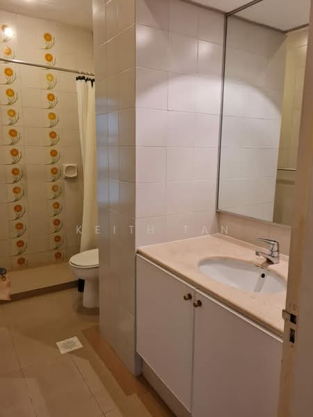 Village Tower, 35 Mount Sinai Rise, 4 Bedrooms, 2,700 sqft, Condominium For Rent, by Keith Tan, 500159694 - Bathroom - PropertyGuru.com.sg