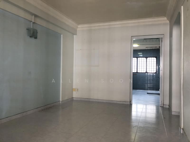 507 Ang Mo Kio Avenue 8, 507 Ang Mo Kio Avenue 8, 2 Bedrooms, 721 sqft, HDB Flat For Sale, by Allen Soon, 500159698 - Living Hall - PropertyGuru.com.sg