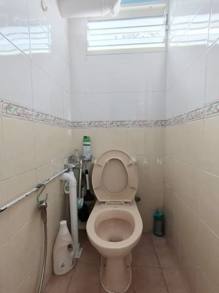 23 Bendemeer Road, 23 Bendemeer Road, Room Rental, 100 sqft, HDB Flat For Rent, by Kenny Kan, 500159707 - Bathroom - PropertyGuru.com.sg
