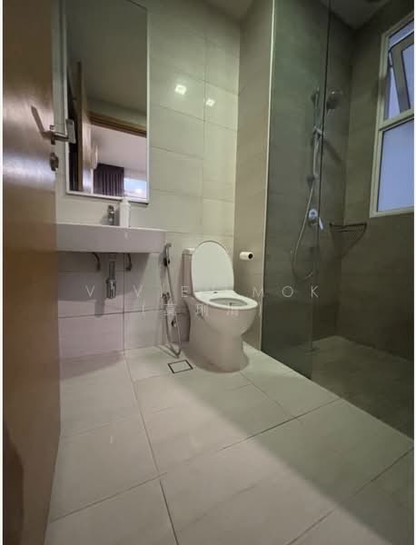 SeaSuites, 252 Pasir Panjang Road, 1 Bedroom, 549 sqft, Apartment For Rent, by Vivien Mok (莫琍清), 500159709 - Bathroom - PropertyGuru.com.sg