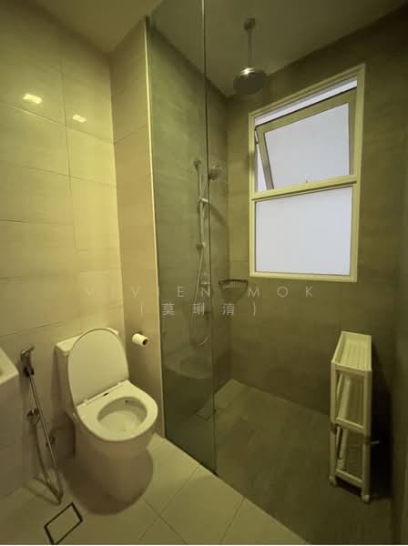 SeaSuites, 252 Pasir Panjang Road, 1 Bedroom, 549 sqft, Apartment For Rent, by Vivien Mok (莫琍清), 500159709 - Bathroom - PropertyGuru.com.sg