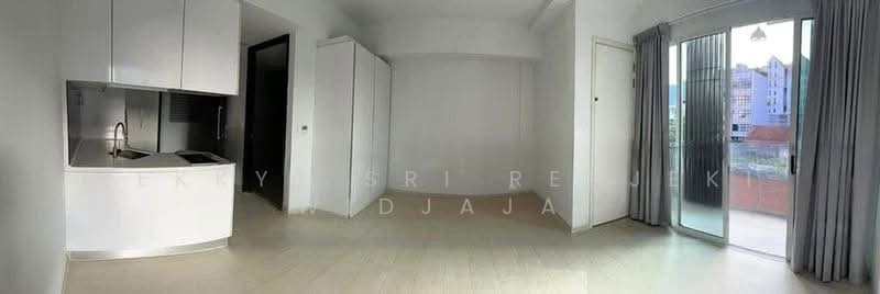 Grandview Suites @ Geylang, 1 Geylang Lorong 22, Studio, 420 sqft, Condominium For Sale, by (Ekky) Sri Redjeki Widjaja, 500159720 - Kitchen - PropertyGuru.com.sg