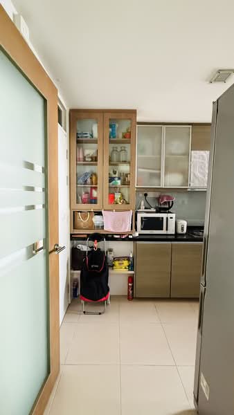 Citylights, 80 Jellicoe Road, 2 Bedrooms, 893 sqft, Condominium For Rent, by Jeffrey Chow, 500159728 - Kitchen - PropertyGuru.com.sg