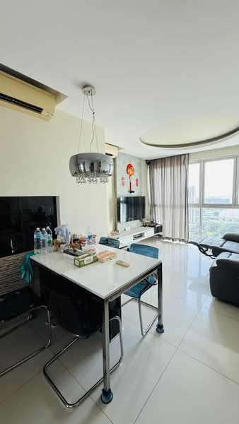 Citylights, 80 Jellicoe Road, 2 Bedrooms, 893 sqft, Condominium For Rent, by Jeffrey Chow, 500159728 - Living Room - PropertyGuru.com.sg